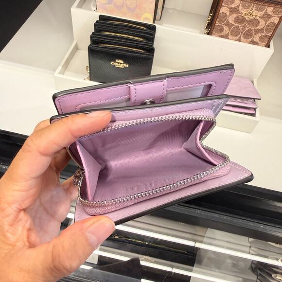 Coach Snap Wallet In Signature Leather With Heart Charm CDF21 Light Violet - Picture 7 of 9